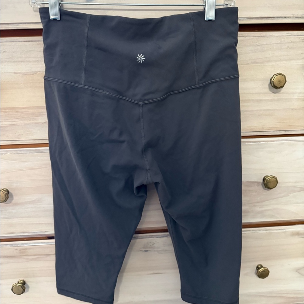 Athleta elation cropped Women's Black High-Waisted Leggings